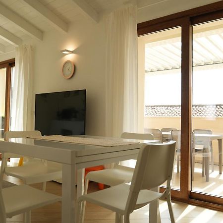 Waterfront Apartment Олбия Екстериор снимка