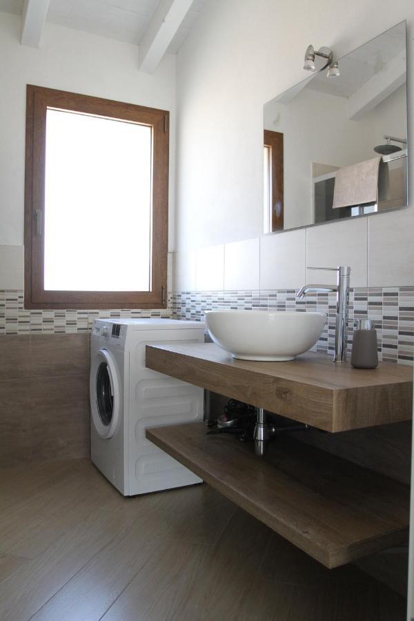 Waterfront Apartment Олбия Екстериор снимка