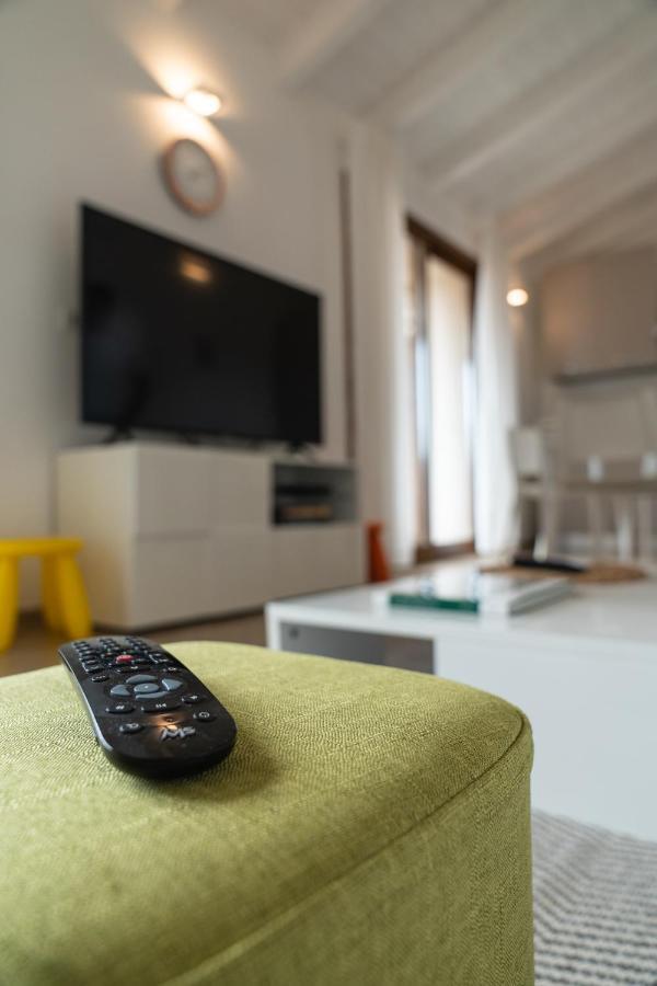 Waterfront Apartment Олбия Екстериор снимка