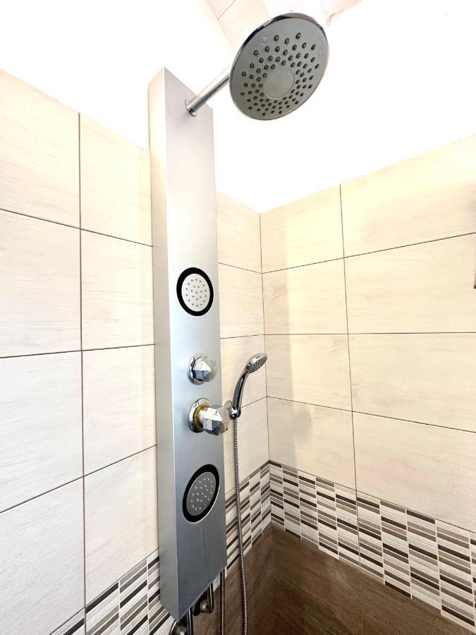 Waterfront Apartment Олбия Екстериор снимка